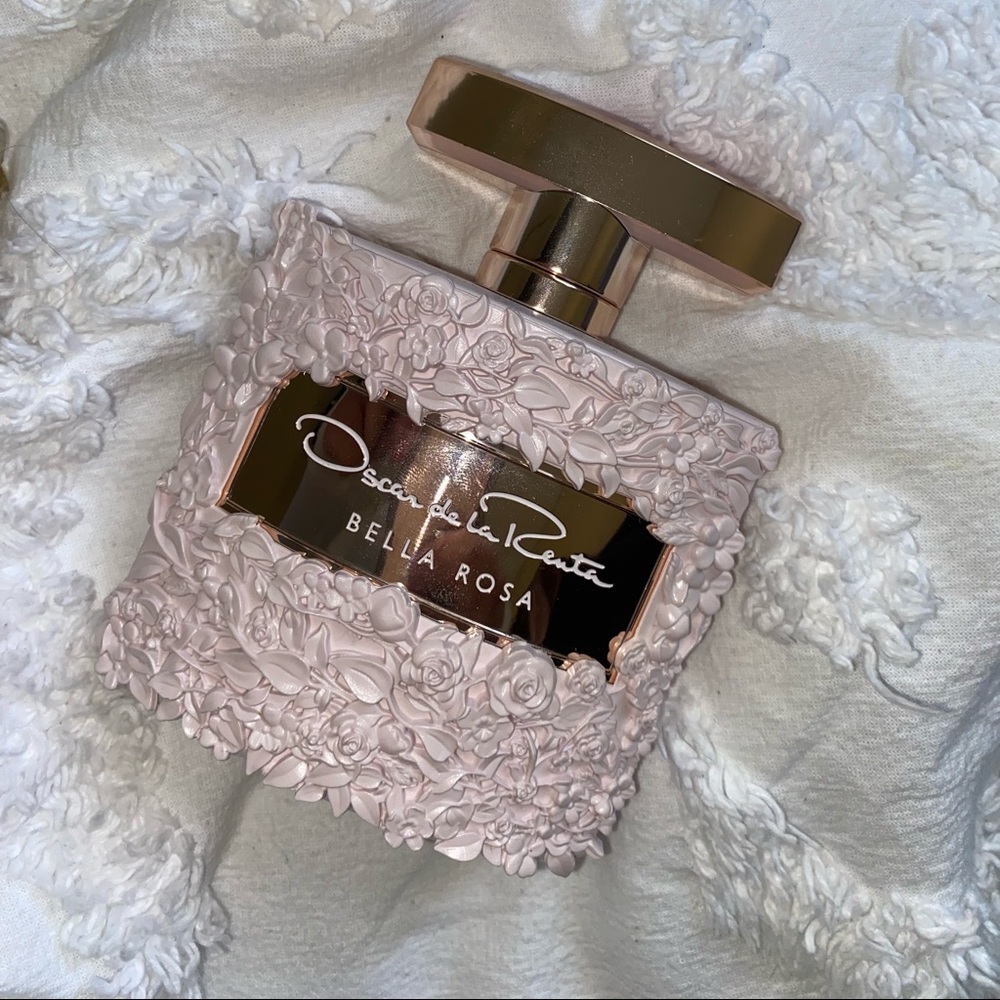 Oscar de la renta perfume